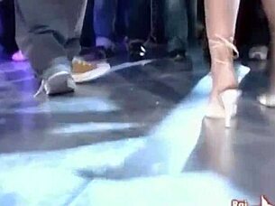 Giorgia Palmas Sexy Dance On CD Live