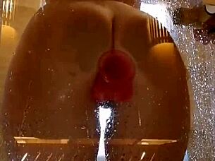 i'm bathing with a pink cock spreadin my wet ass