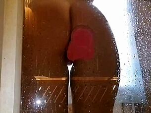 i'm bathing with a pink cock spreadin my wet ass