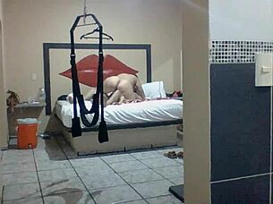 Mexicana puta comes to suck and fuck 😏