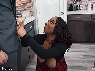 quincy roee sneaks fucking while house hunting