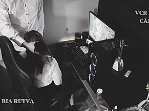 Latina MILF flashes at cuckold party while husband works 😏