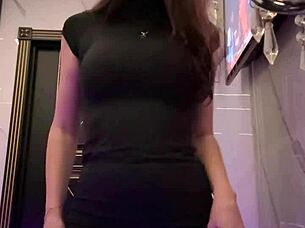 in the club i masturbaated my pussy in the toilet