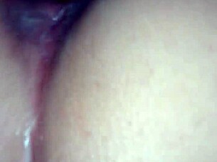 having sex with a shaved girl in casual encounter