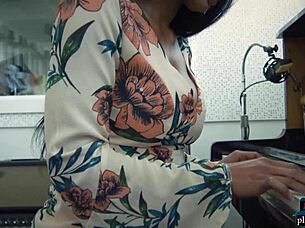 Black beauty Harley Dean undresses for a steamy solo