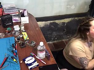 No Tenía Para Pagarle A Mi Técnico Y Termine Chupándole La Pija