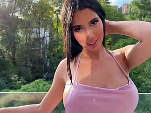 sexy brunette quickie fucked by foreigner in colombia 😈