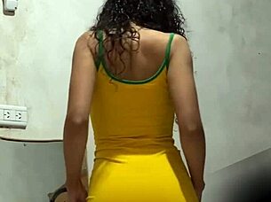 hidden cam real colombian busty alexia 😍