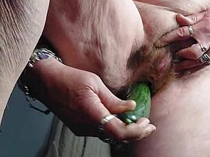 거품 엉덩이 스텝시스가 부엌에서 스텝브러더 세게 박아, 란제리와 팬티 입고