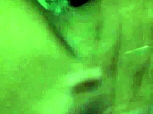 18 year old girl cumming while masturbating