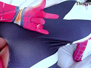 Spiderman leaves web on Spider Girl