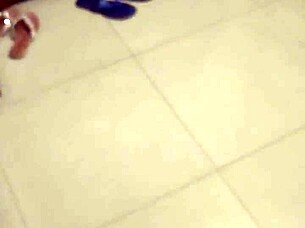 fucking the maid in secret