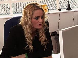 Angelika Black And Chloe Conrad's Revenge Mff Threesome With Licking And Cowgirl