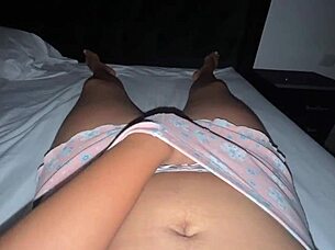 Colombian girl in shorts seeks nearby guy for detonation