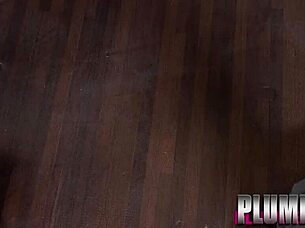 i love these blond lesbians dildo fucking