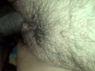 Me encontré a la conejita de Pascua masturbándose y me la follé