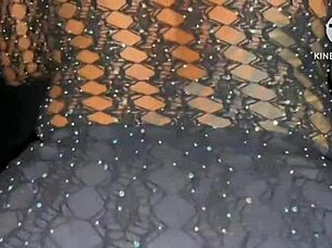 Wife rubbing without condom in hotel cabin, giving blowjob to young guy