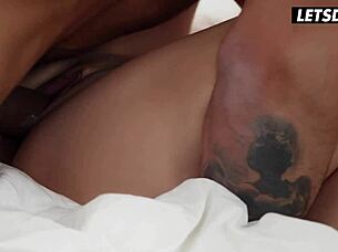 เช็ก Angelo Godshack เย็ดพี่ชายแท้ๆ ในเช้าวันร้อนแรง