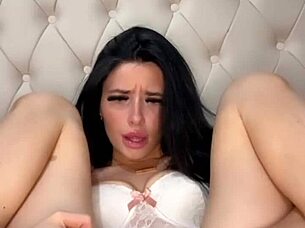 american exchange student masturbates alone 😏