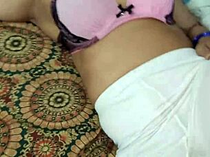 Indian College Girl Gives Best Amazing Massage Experience