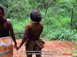 Hot ebony stepdaughter licks and fingers her stepmom's black cunt 😏