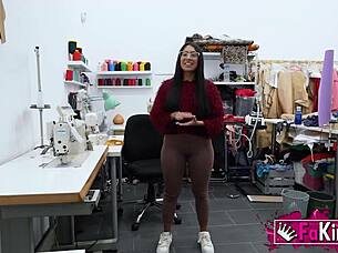 Young Babe Lara Rey Decides To Show What Happens After Her Lessons With Rough Blowjob