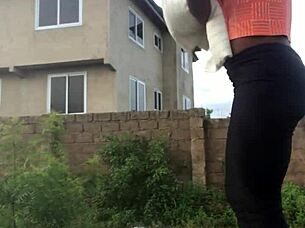 crazybitch folds clothes while twerking and dirty talking