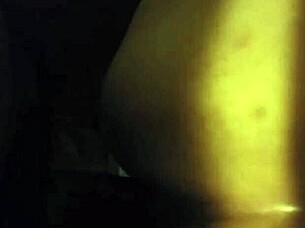 street boy lures orange seller into building for a meeting