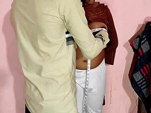 did the tailor fuck the bhabhi after touching her pussy?