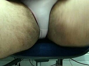 sexy crossed legs in panties, leave your comment and i'll post more videos.