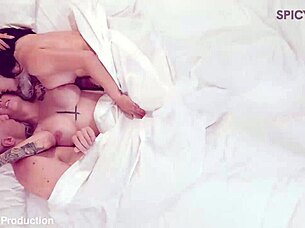 Sweet morning with blonde milf