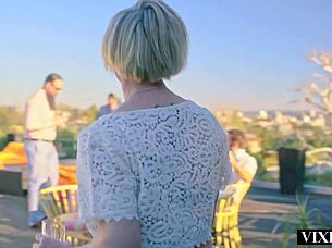 Cock Hungry Socialite Dee Fucks Server At Party For Cum Facial!