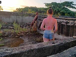 Surprised by a stranger, she engages in an unexpected encounter without protection.