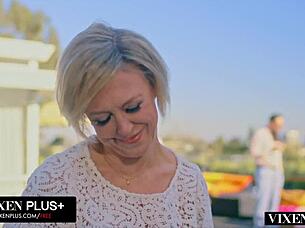 Cock Hungry Socialite Dee Fucks Server At Party For Cum Facial!