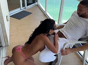 perfect body milf cheats on husband with big black cock