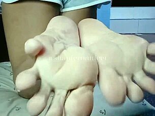 How Many Loads Of Cum On My Meaty Filipina Soles