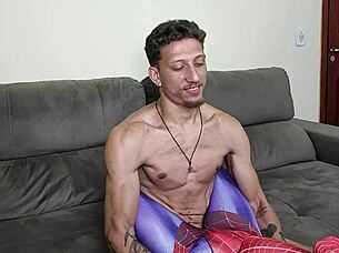 Behind the scenes filming with blonde milf mary redqueen