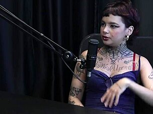 Annie Clementine, tell us about your naughty street fucking?