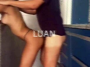 pov novinha e fodida sem camisnha homemade skinny