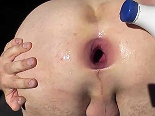 i'm opening my asshole for a wonderful gape, check it out