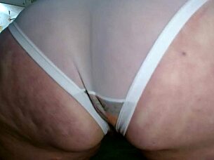 Даниел се връща за унижение и пръдни