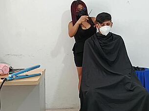 i love how my hairdresser fucks her clients with big ass