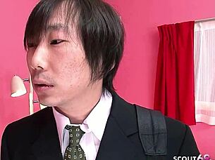 เลขาญี่ปุ่น 18+ โดนหลอกดูดควยหมู่แตกคาหัว JAV ขนดก 😲