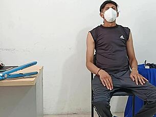 i love how my hairdresser fucks her clients with big ass