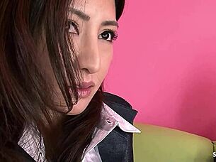 Japanese Teen 18+ Secretary Tricked into Blowbang and Bukkake in Hairy JAV Group 😲