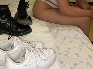 Brunettes Suck Better Than Blondes In Fetish Blowjob