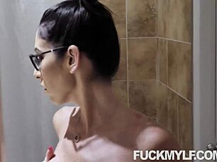 dava foxx, the milf, relaxes after practice with intimate moments