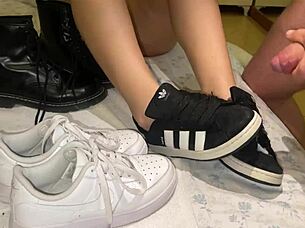 Brunettes Suck Better Than Blondes In Fetish Blowjob