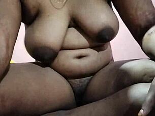 That hot Indian aunty is having sex with her neighbor uncle