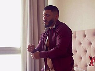 vecino mete verga a venezolana culona madura